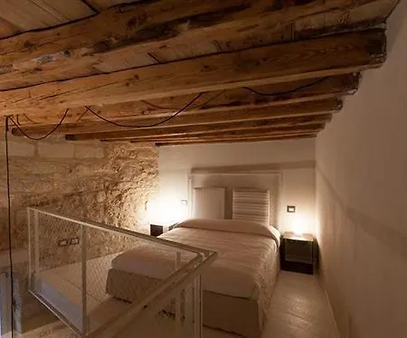 מלון דירות Palazzo Calo 4*