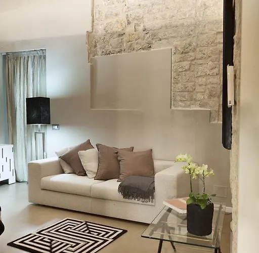 パラッツォ カロ アパートホテル バーリ