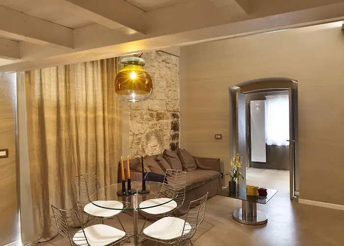 パラッツォ カロ 4* バーリ