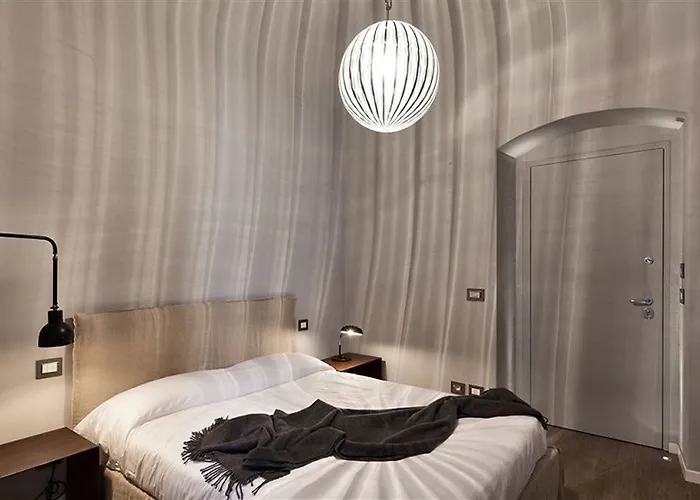 パラッツォ カロ 4* バーリ